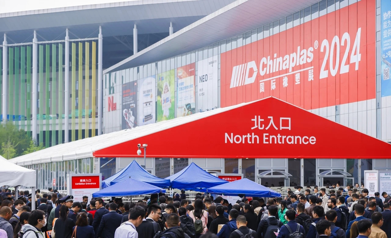 廣東東崎電氣攜新產(chǎn)品亮相2024上海橡塑展，引領(lǐng)工業(yè)自動(dòng)化新潮流